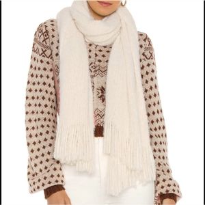 🌼❄️Free People Whisper Fringe Scarf